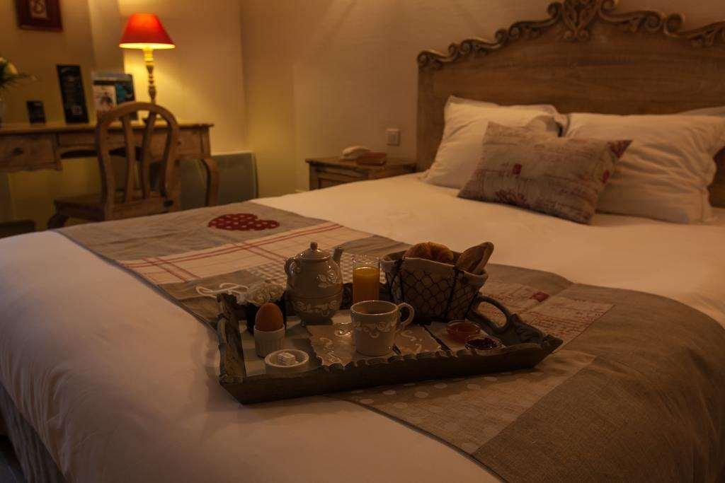 Brit Hotel Bristol Montbeliard Centre Restoran gambar