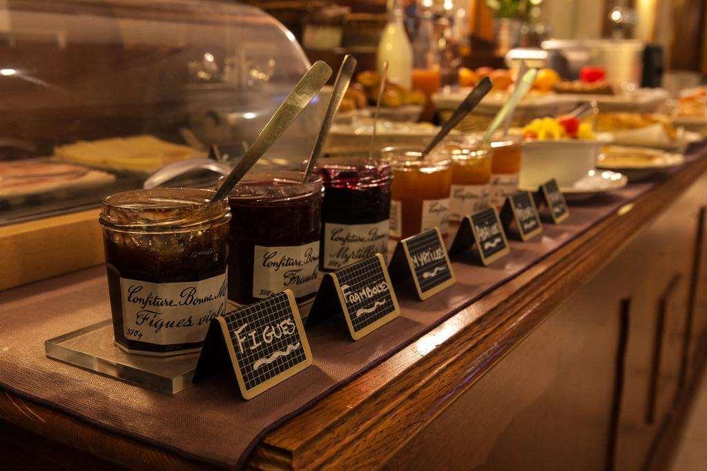 Brit Hotel Bristol Montbeliard Centre Restoran gambar